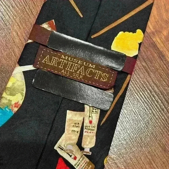 Museum Artifacts all silk tie with art supplies - Picture 2 of 3